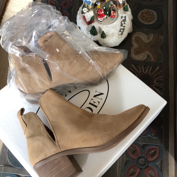 Gorgeous boots - Picture 7 of 8